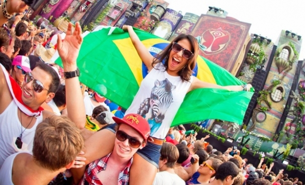 Tomorrowland 2013